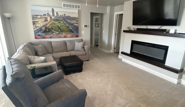 Relaxing Entire House in Ankeny, IA