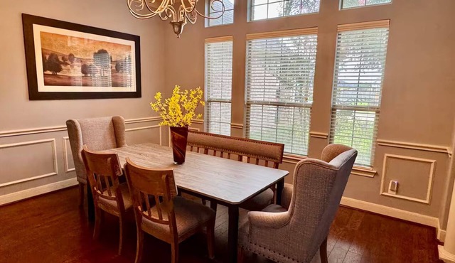 Relaxing Escape with 2 Community Pools, Work Space and Family Fun!