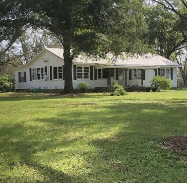 Relaxing Farm and Cattle Experience close to Casino with Golf Dinning Restaurants