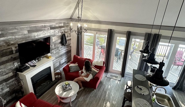 Relaxing Farmhouse Escape