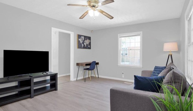 Relaxing Fayetteville Hideaway! Pet Friendly