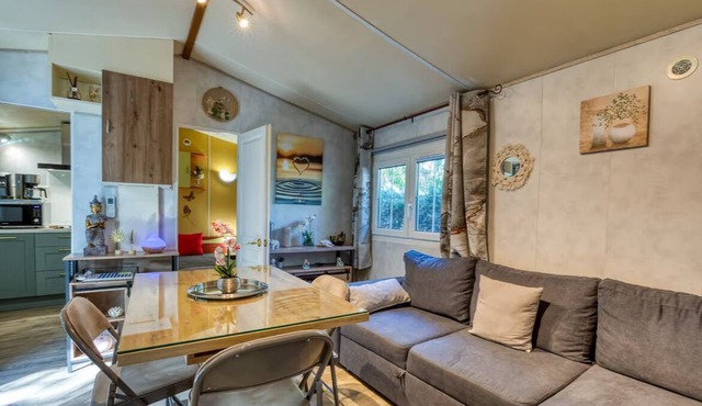 Relaxing break in a mobile home between the sea and Camargues.