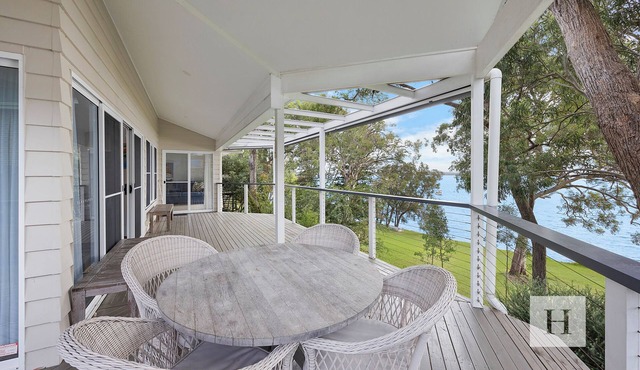 Relaxing Getaway - 3 Bed Waterfront Cottage