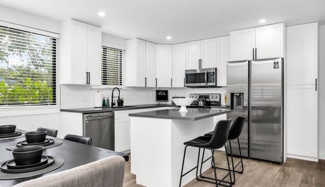 Relaxing Getaway - Minutes to Beach, Las Olas & DT