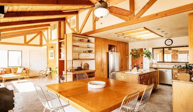 Relaxing Getaway on 5 acres at Hawk + Raven Ranch