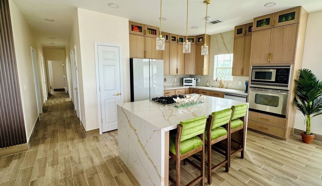 Relaxing Getaway & Outdoor Paradise - Entire Home in Key Largo