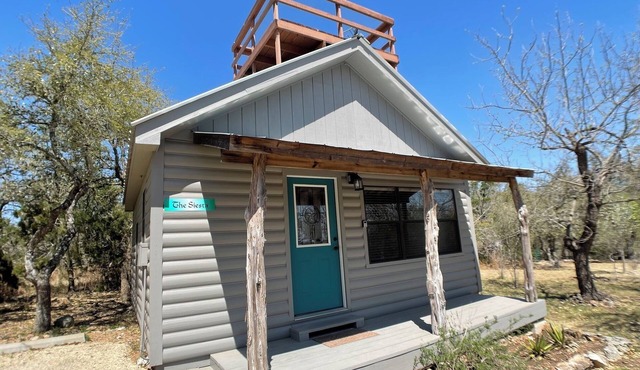 Relaxing Getaway at The Siesta Cabin, Pet Friendly