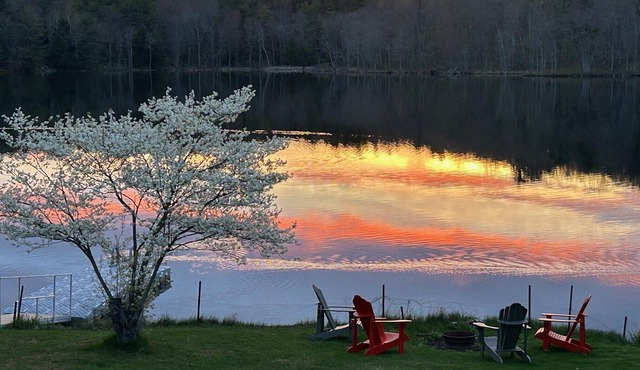 Relaxing Graham Lake Escape