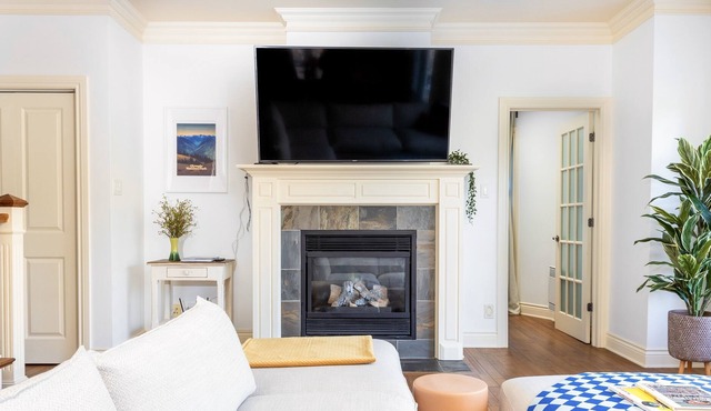 Relaxing haven w/outdoor sauna, family-friendly