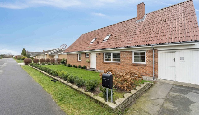 Relaxing holiday home near beach and harbour