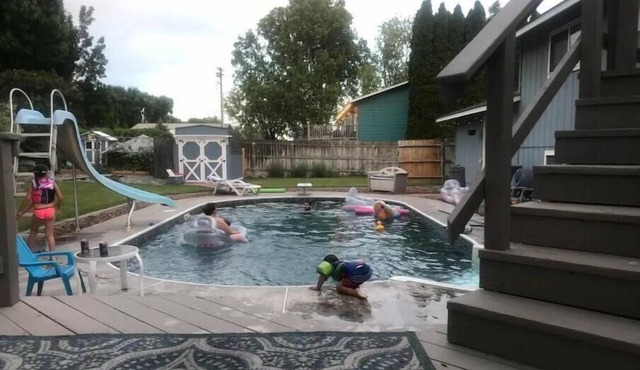 Relaxing home near beautiful river pathway