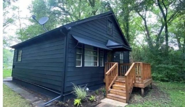 Relaxing home ON the Fox river