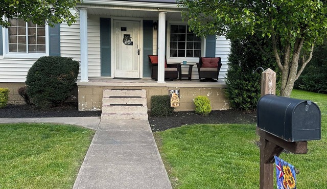 Relaxing Home w/Private Pool near NRG National Park ☀️🏖 (Family/pet Friendly)