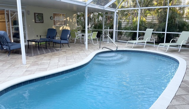 Relaxing Home with Private Pool convenient to several Beaches
