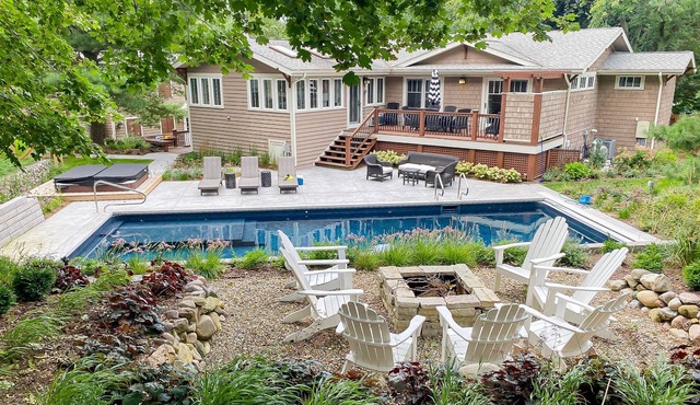 Relaxing home with private pool, hot tub, game room, & fireplace