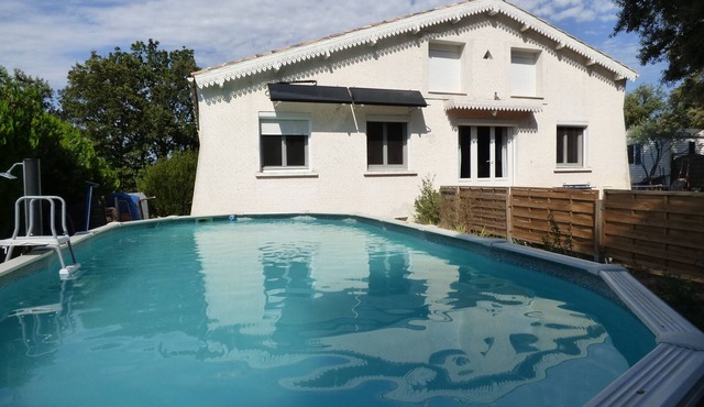 Relaxing house, garden, games, swimming pool