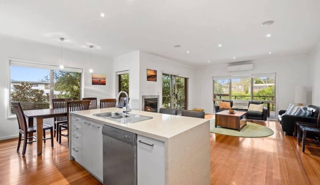 Relaxing Jan Juc Beach Getaway