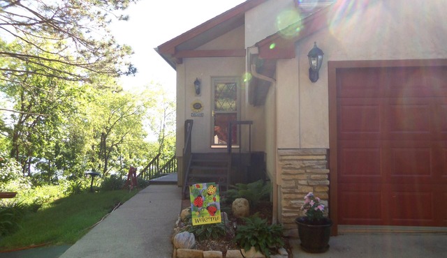 Relaxing Lake Home on the Edge of Kettle Moraine State Forest