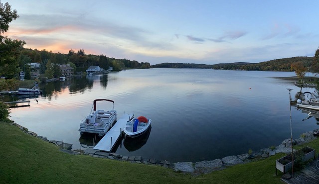 Relaxing Lake House - Enjoy the Sun and Fun!