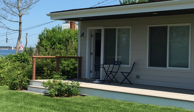 Relaxing Lake Retreat