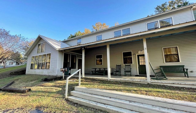 Relaxing Lake-View Cabin with Vaulted Great Room, Full Kitchen & Outdoor Firepit