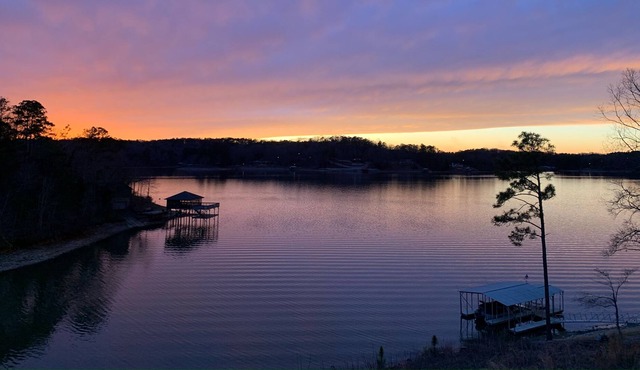 Relaxing Lakefront Retreat spectacular views w/ boat dock and hot tub