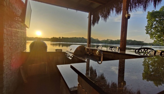 Relaxing lakeside retreat w/pool, hot tub, bars. Pet-friendly! One-of-a-kind!
