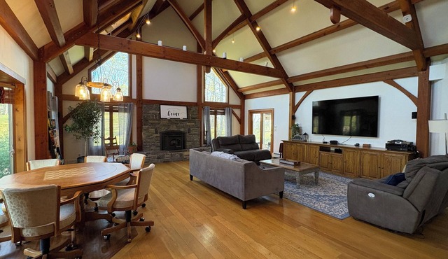 Relaxing Lodge Retreat