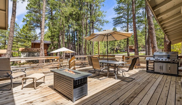 Relaxing Lodgepole 3bdr Retreat in the Pines!