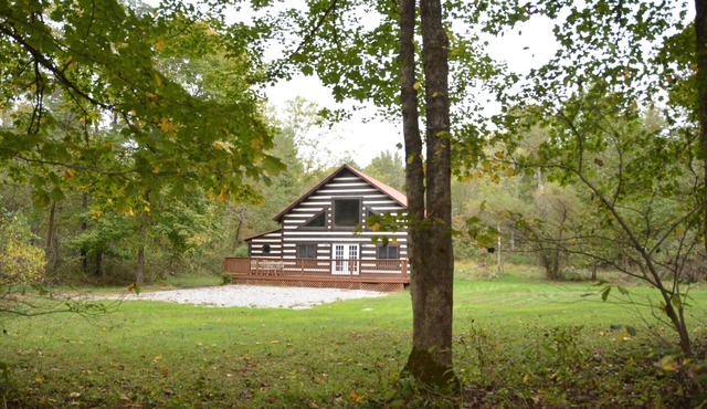 Relaxing Log Cabin Sleeps 6