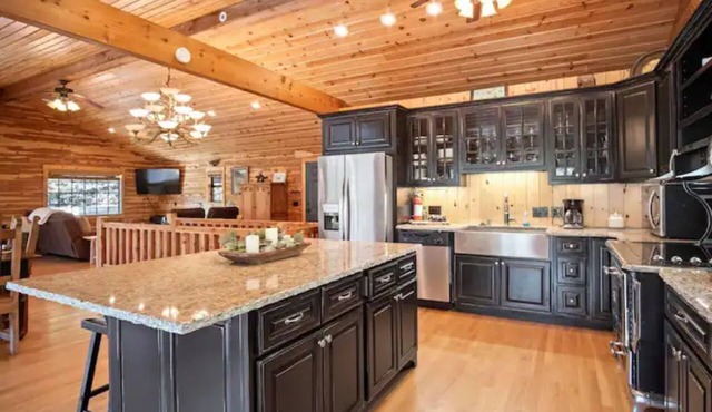 Relaxing North Fork River Paradise with Wi-Fi!