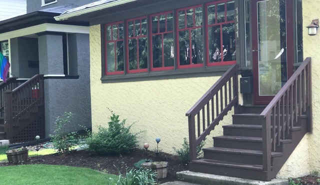 Relaxing Oak Park Home