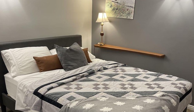 Relaxing one room unit with private entrance.