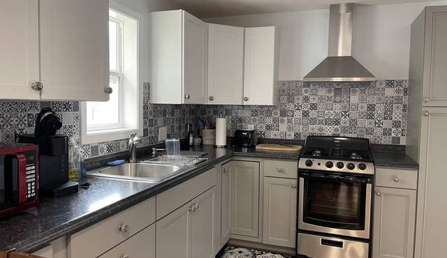 Relaxing Otisco cottage, steps away from Otisco lake.