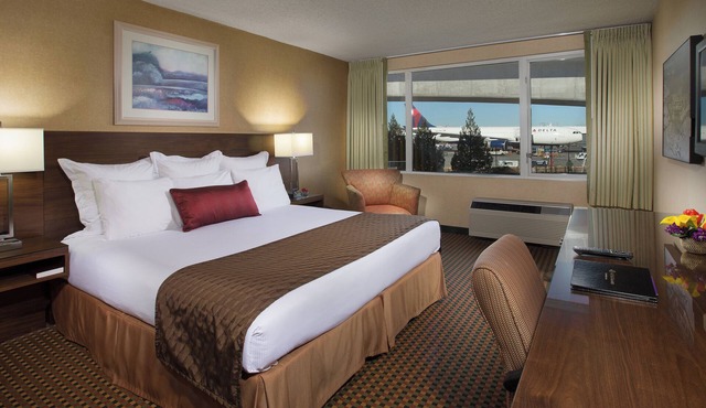 Relaxing Overnight Stay! Free Parking & Continental Breakfast, Pet-friendly