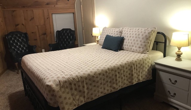 Relaxing, peaceful, cozy lodge in Holland - 10 minutes from Saugatuck!