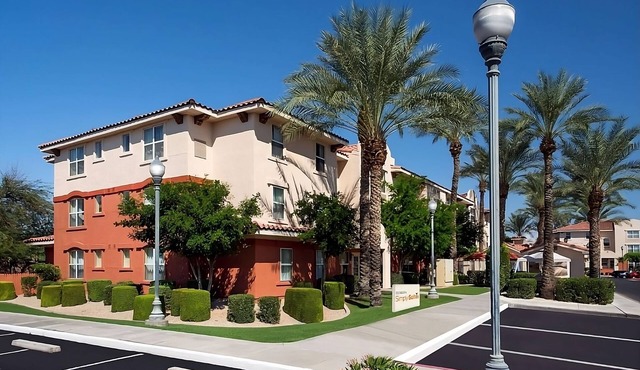 Relaxing Pet-Friendly Property in Scottsdale, With Kitchen and Pool!