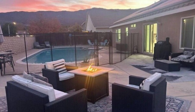 Relaxing Pool & Spa Retreat