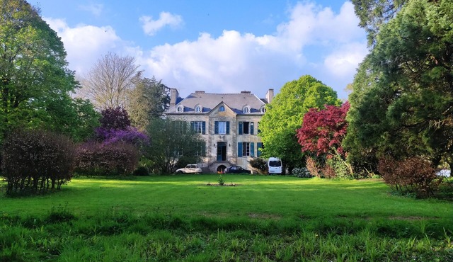 Relaxing Property In The French Country Side. 15 Minutes From Beautiful Beaches