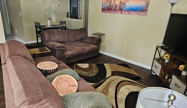 Relaxing Retreat House on Chateau Lane 2 Bed/2 Bath near FSU and FL Capital