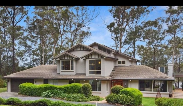 Relaxing retreat house with water view