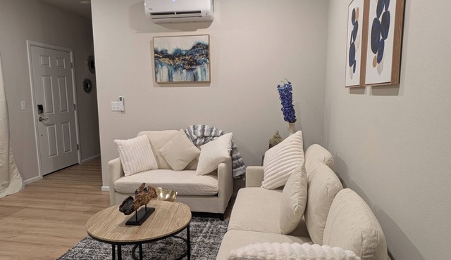 Relaxing Retreat in Graham – Private Entry, Kitchen & Scenic Views!