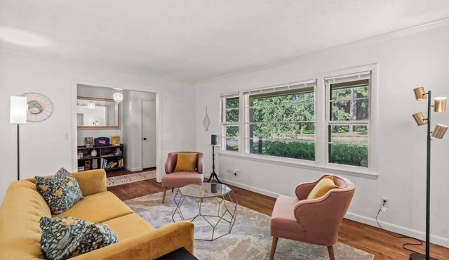 Relaxing Retreat Near Ft. Jackson & USC – 3 TVs