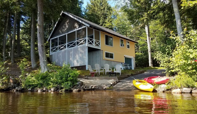 Relaxing Retreat on Sokokis Lake