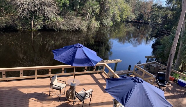 Relaxing Riverfront Retreat
