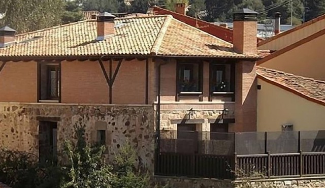 Relaxing Rural House Caminos de Machado overlooking the river - for 10 people