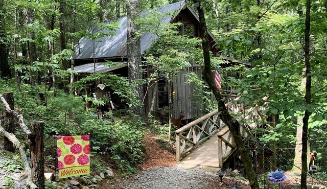 Relaxing Rustic Cabin