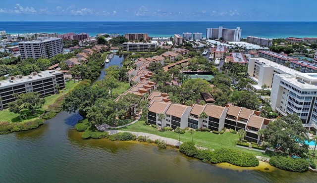 Relaxing Siesta Key Condo