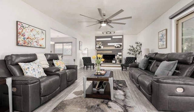 Relaxing Spa & Serenity Pond Retreat in Porterville