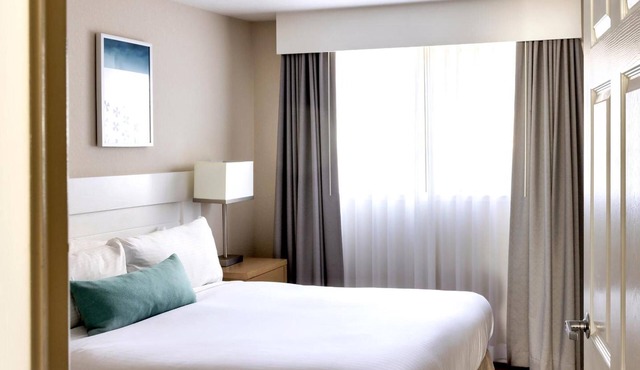 Relaxing Suite | 5 Miles to Mediterranean-style Capitola Wharf